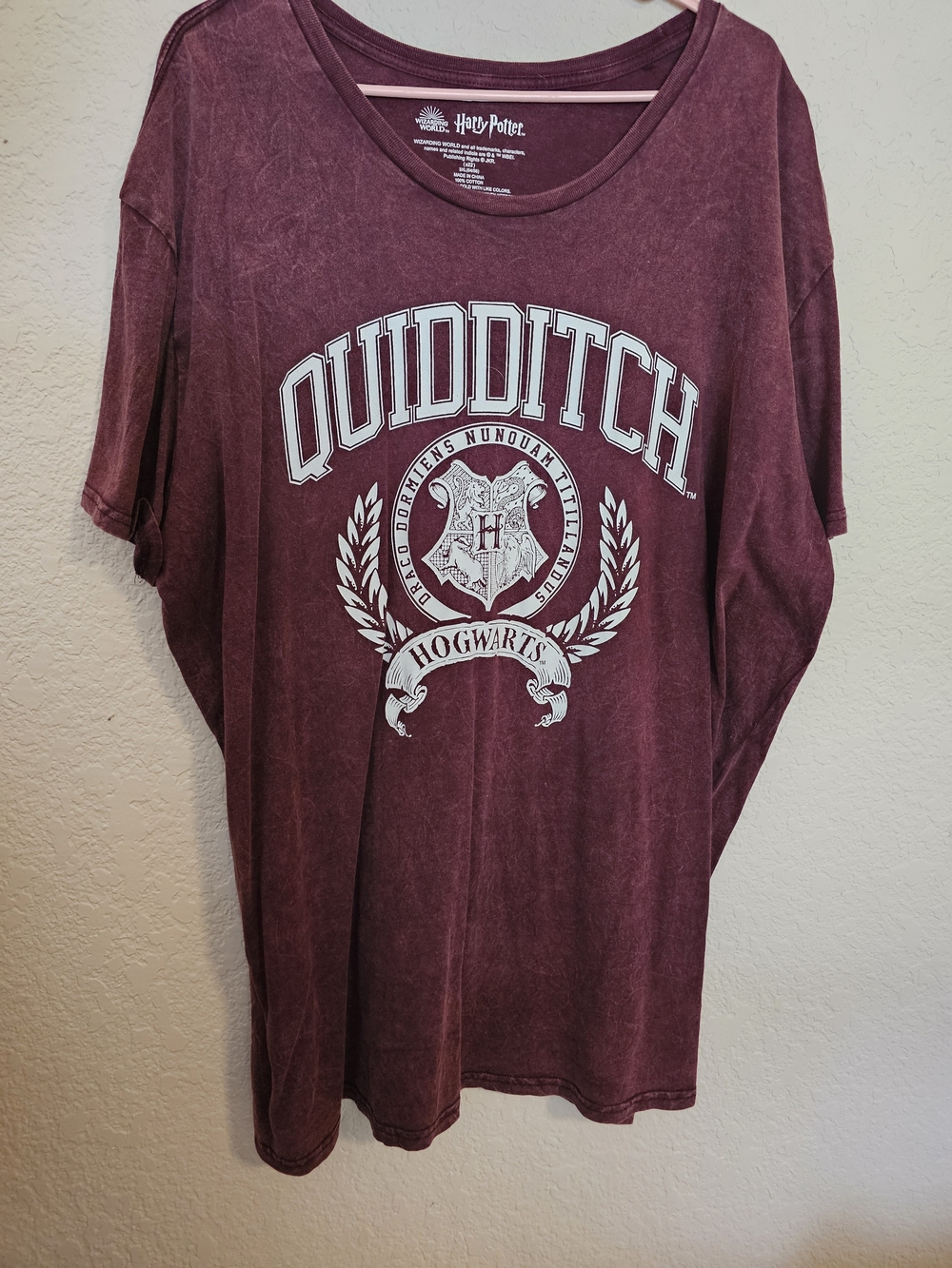 Warner Bros. Harry Potter  Hogwarts Quidditch Graphic Tee -